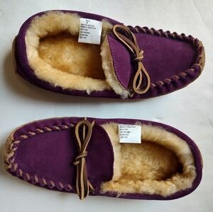 L.L. Bean Wicked Good Slippers Real Lamb Fur Purple Moccasin Kids Plum Grape 3